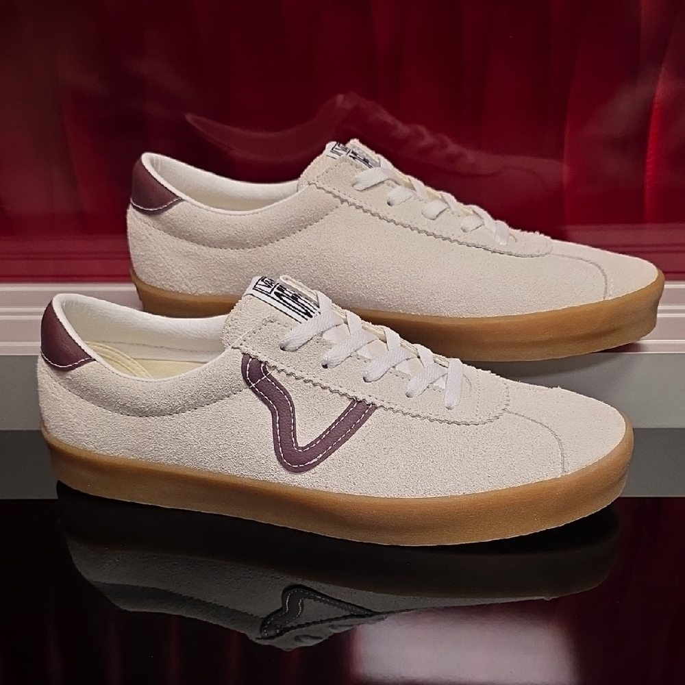 Vans Sport Low – Suede Marshmallow/Port Royal – Men’s 10.0 / Women’s 11.5